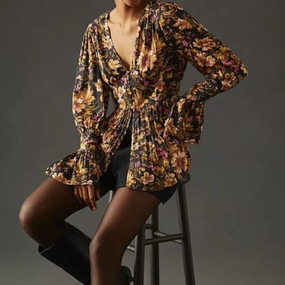 NEW Anthropologie Deep-V Floral Tunic Blouse-Size Small - Picture 1 of 16